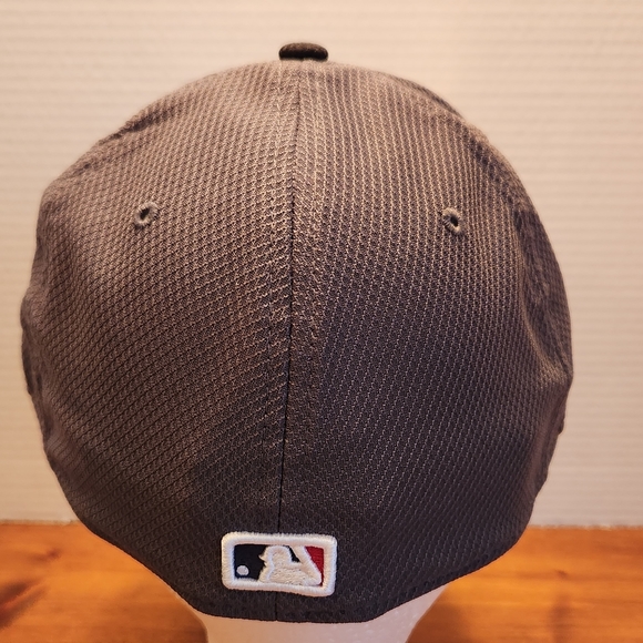 New Boston Red Sox 2013 World Series Champions Locker Room Hat 1 Sz Stre… - Picture 2 of 6